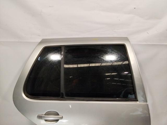 Drzwi tylne prawe Volkswagen Golf 4 1J1