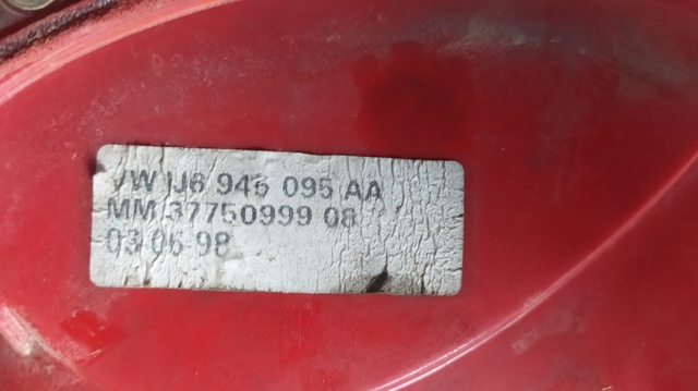 Lampa zespolona tylna lewa 1J6945095AA VAG