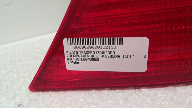 Lampa zespolona tylna lewa 1J6945095Q VAG