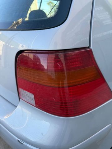 Lampa zespolona tylna prawa 1J6945096Q VAG