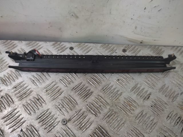 Lampa stop tylna dodatkowa 1J6945097C VAG