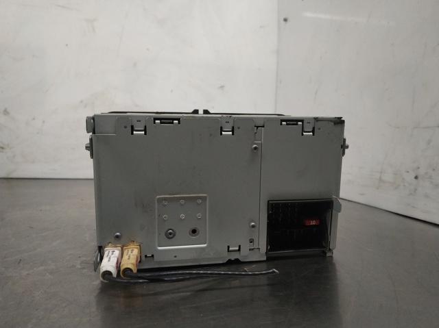 Radioodtwarzacz (radio AM/FM) 1K0035186AD VAG
