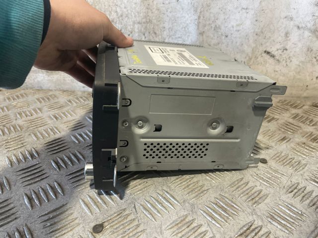 Radioodtwarzacz (radio AM/FM) 1K0035186AN VAG