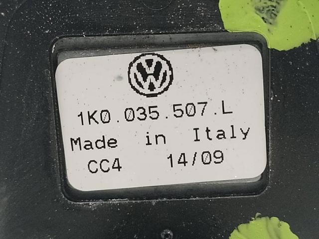 Antena Volkswagen Golf 5M1, 521