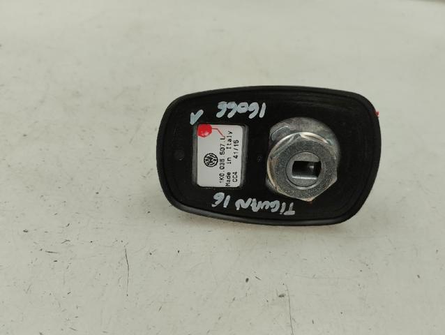 Antena Volkswagen Golf 5M1, 521