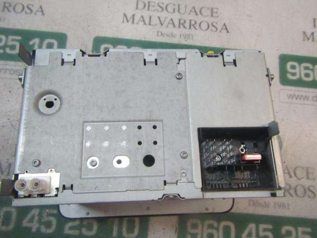 Radioodtwarzacz (radio AM/FM) 1K0057187AX VAG