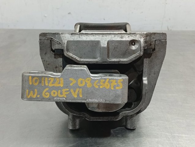 Poduszka (podpora) silnika prawa 1K0199262 VAG