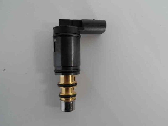 Sprężarka klimatyzacji 1K0260859F VAG