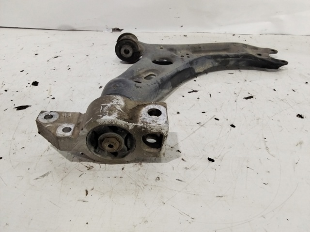 Wahacz zawieszenia przedniego dolny lewy 1K0407151BC VAG