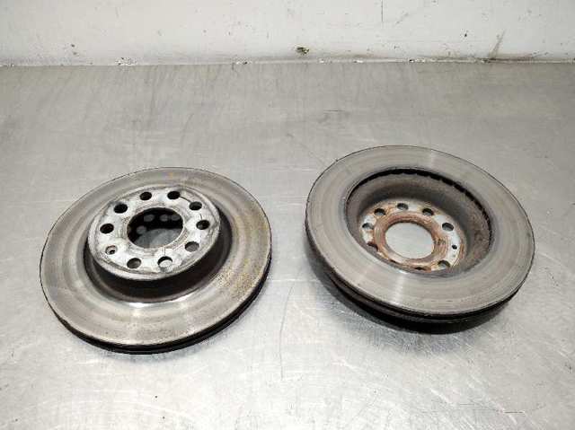 Tarcza hamulcowa przednia 1K0615301AK VAG