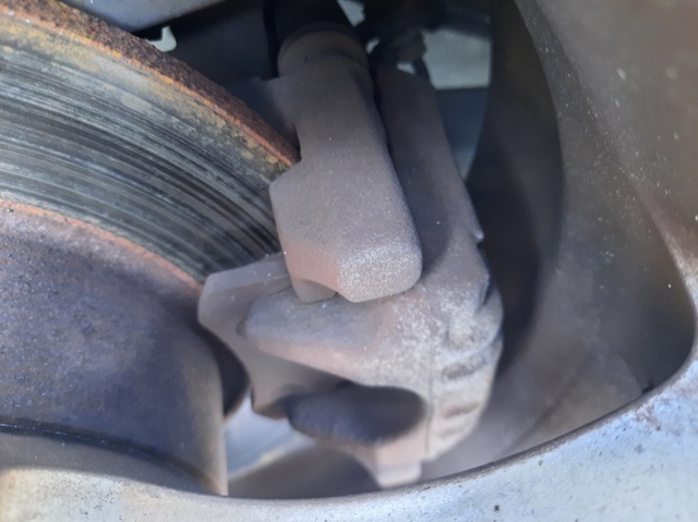 Zacisk hamulcowy tylny prawy 1K0615424J VAG