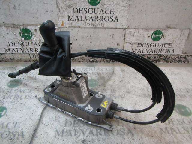 Mechanizm zmiany biegów (cięgno) 1K0711050A VAG