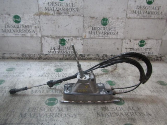 Mechanizm zmiany biegów (cięgno) 1K0711050A VAG