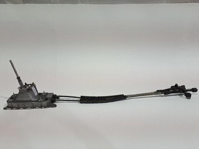 Mechanizm zmiany biegów (cięgno) 1K0711050A VAG