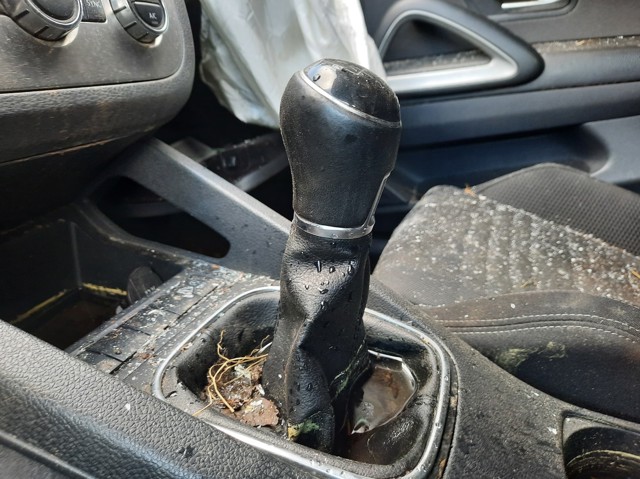 Mechanizm zmiany biegów (cięgno) 1K0711050A VAG