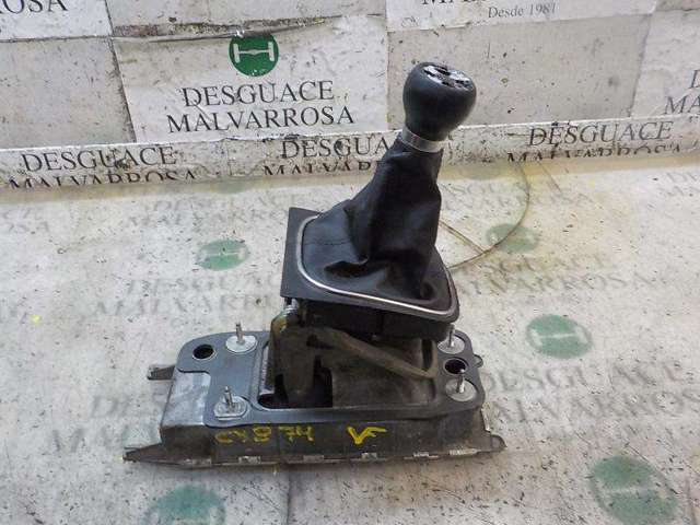 Mechanizm zmiany biegów (cięgno) 1K0711050A VAG