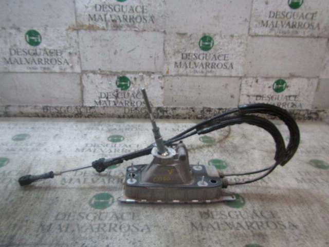 Mechanizm zmiany biegów (cięgno) 1K0711050A VAG