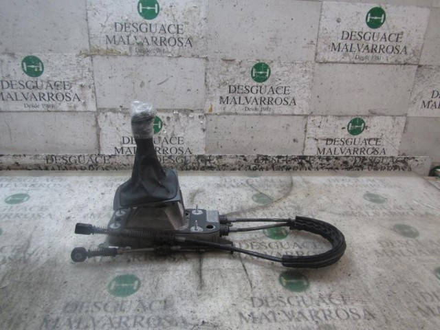 Mechanizm zmiany biegów (cięgno) 1K0711050A VAG