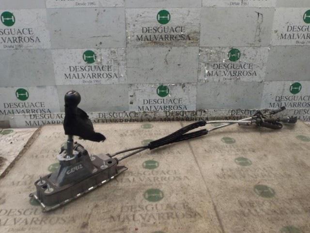 Mechanizm zmiany biegów (cięgno) 1K0711050A VAG