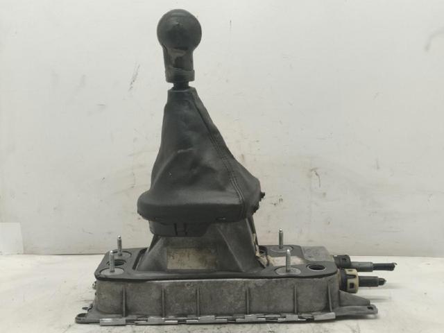 Mechanizm zmiany biegów (cięgno) 1K0711061A VAG