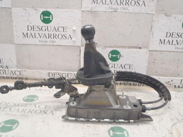 Mechanizm zmiany biegów (cięgno) 1K0711061A VAG
