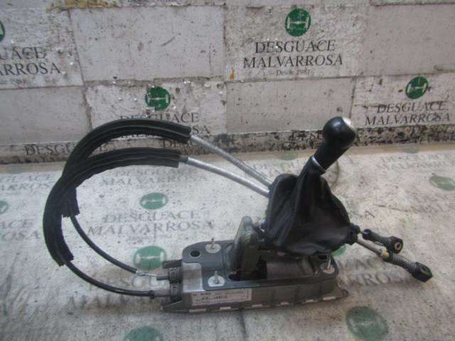 Mechanizm zmiany biegów (cięgno) 1K0711061B VAG