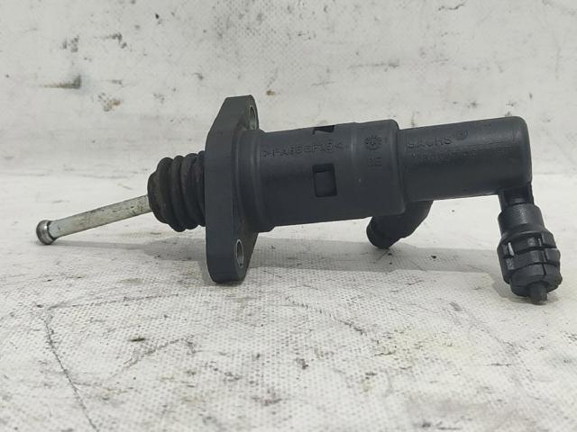 Cylinder roboczy sprzęgła 1K0721261L VAG