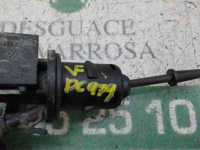 Cylinder sprzęgła główny 1K0721388AB VAG