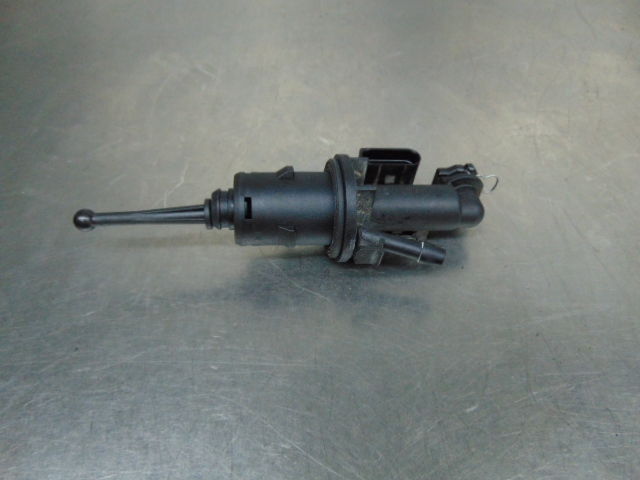 Cylinder sprzęgła główny 1K0721388K VAG