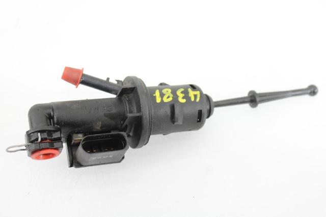 Cylinder sprzęgła główny 1K0721388K VAG