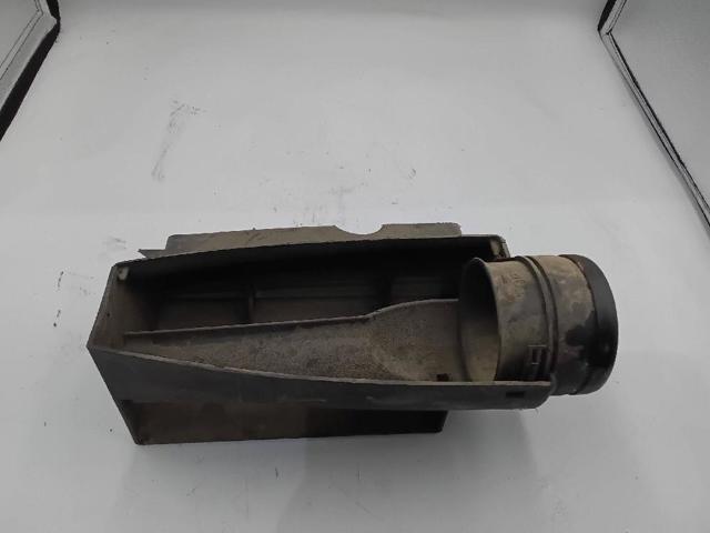 Wlot powietrza do filtra powietrza Volkswagen Jetta 5 1K2