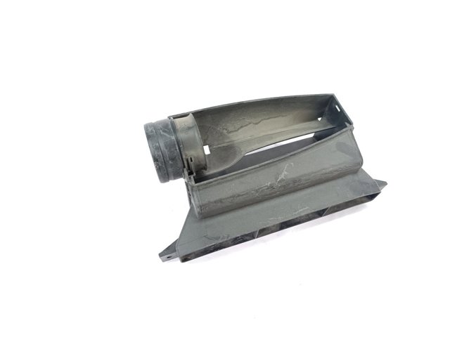 Wlot powietrza do filtra powietrza Volkswagen Passat 362