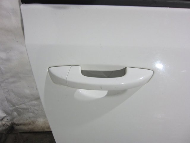 Pałąk zewnętrznej klamki drzwi przednich prawej 1K0837886 VAG