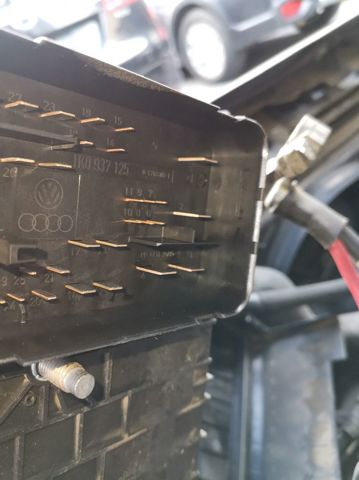 Skrzynka bezpieczników 1K0937125 VAG