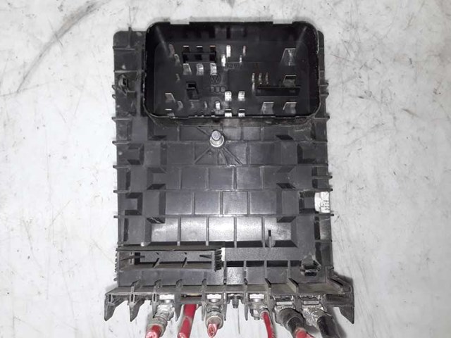 Skrzynka bezpieczników 1K0937125A VAG