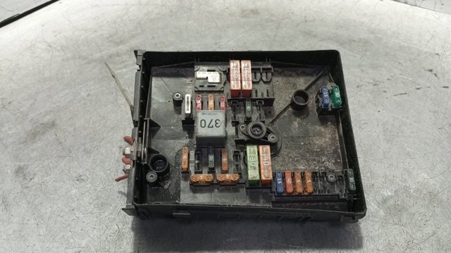 Skrzynka bezpieczników 1K0937125D VAG