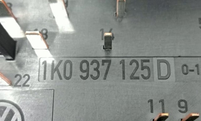 Skrzynka bezpieczników 1K0937125D VAG