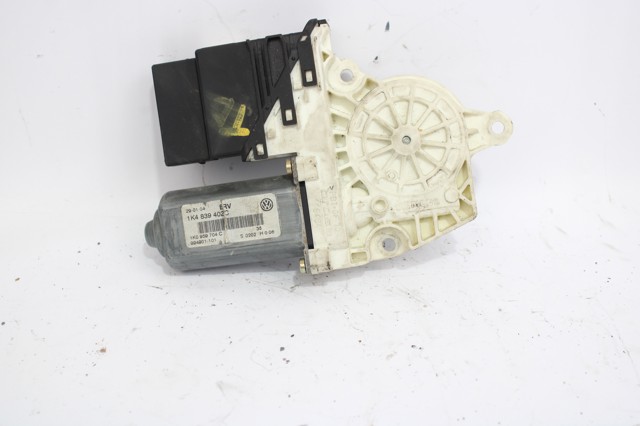 Mechanizm podnoszenia szyby drzwi tylnych prawych 1K0959704C VAG