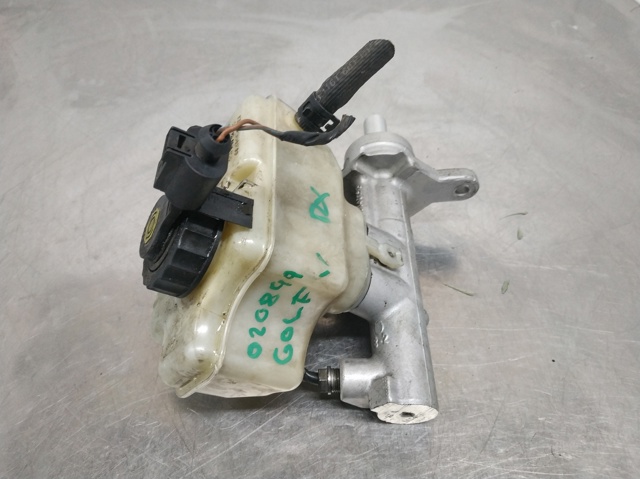 Zbiorniczek głównego cylindra hamulcowego (płynu hamulcowego) 1K1611301C VAG