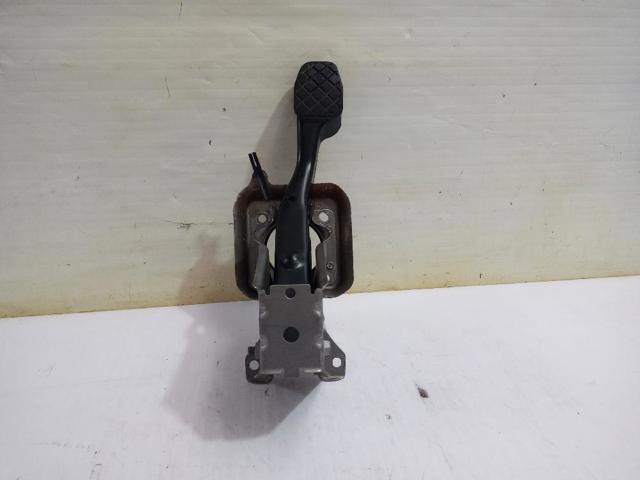 Pedał sprzęgła 1K1721057AL VAG