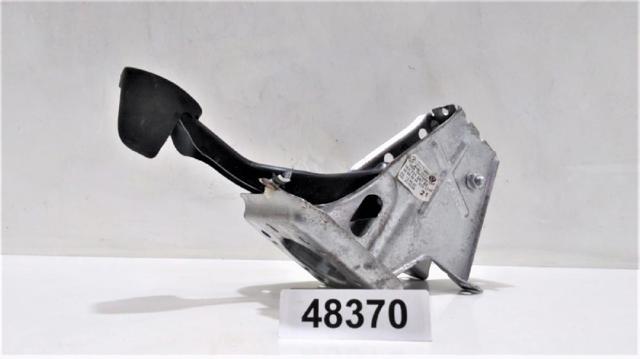 Pedał sprzęgła 1K1721057AL VAG