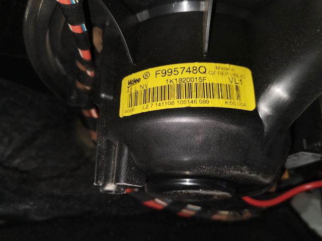 1K1820015F VAG