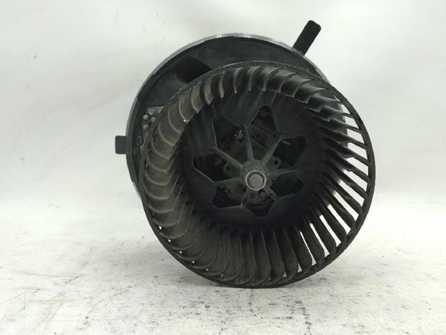 Silniczek wentylatora nagrzewnicy (ogrzewacza wnętrza) 1K1820015Q VAG