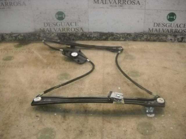 Mechanizm podnoszenia szyby drzwi przednich prawych 1K4837462A VAG