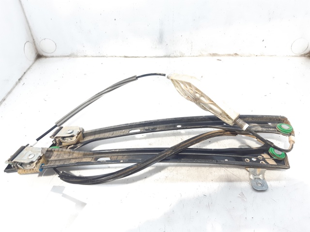 Mechanizm podnoszenia szyby drzwi przednich prawych 1K4837462B VAG