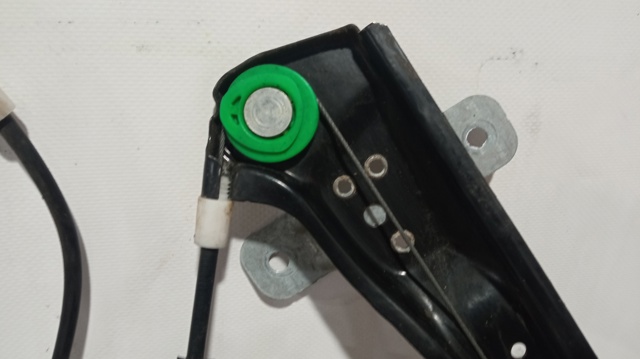 Mechanizm podnoszenia szyby drzwi przednich prawych 1K4837462B VAG