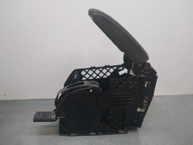 Konsola panelu sterowania centralna 1K5864251B VAG