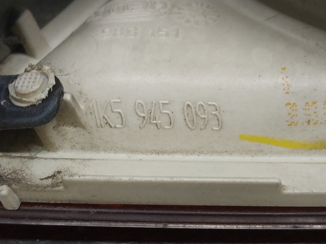 Lampa zespolona tylna lewa wewnętrzna 1K5945093 VAG
