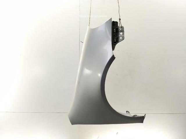 Błotnik przedni prawy 1K6821022A VAG