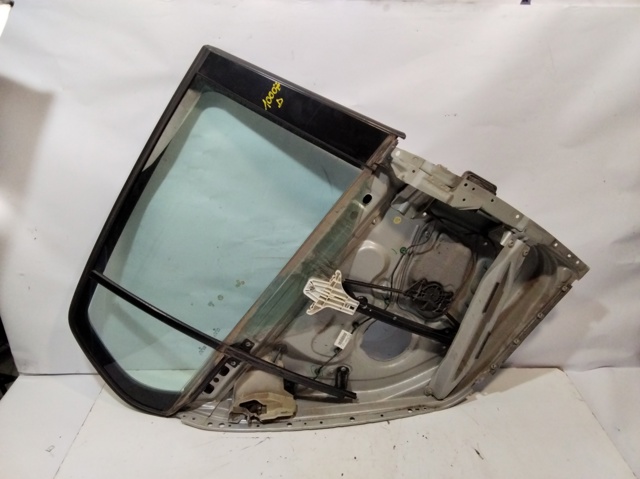 Drzwi tylne prawe 1K6833302AA VAG